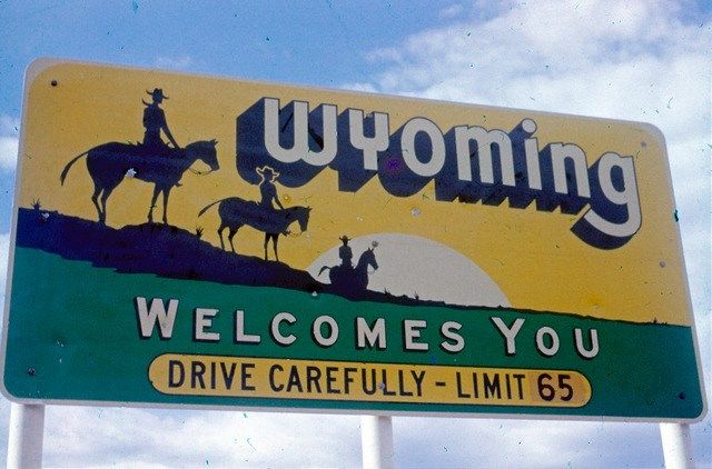 Wyoming mayor resigns after off-color texts become public - Vimarsana News